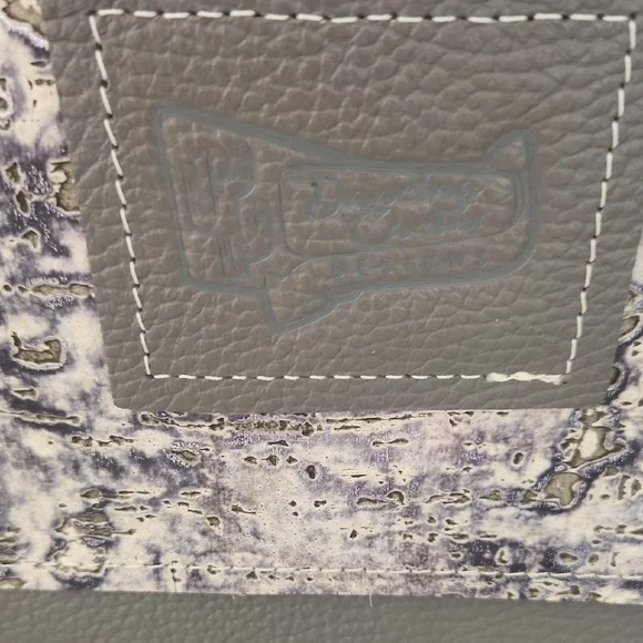 Elegant Black and White Fringe Tote - Picture 3 of 6